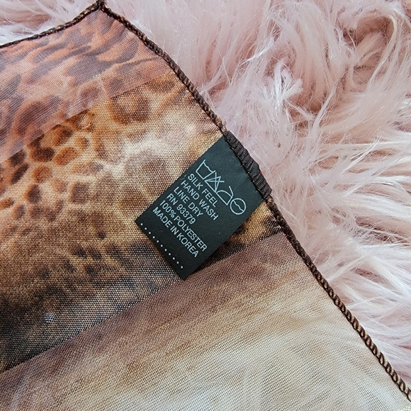 Silken Animal Print Semi Sheer Scarf - Picture 5 of 5